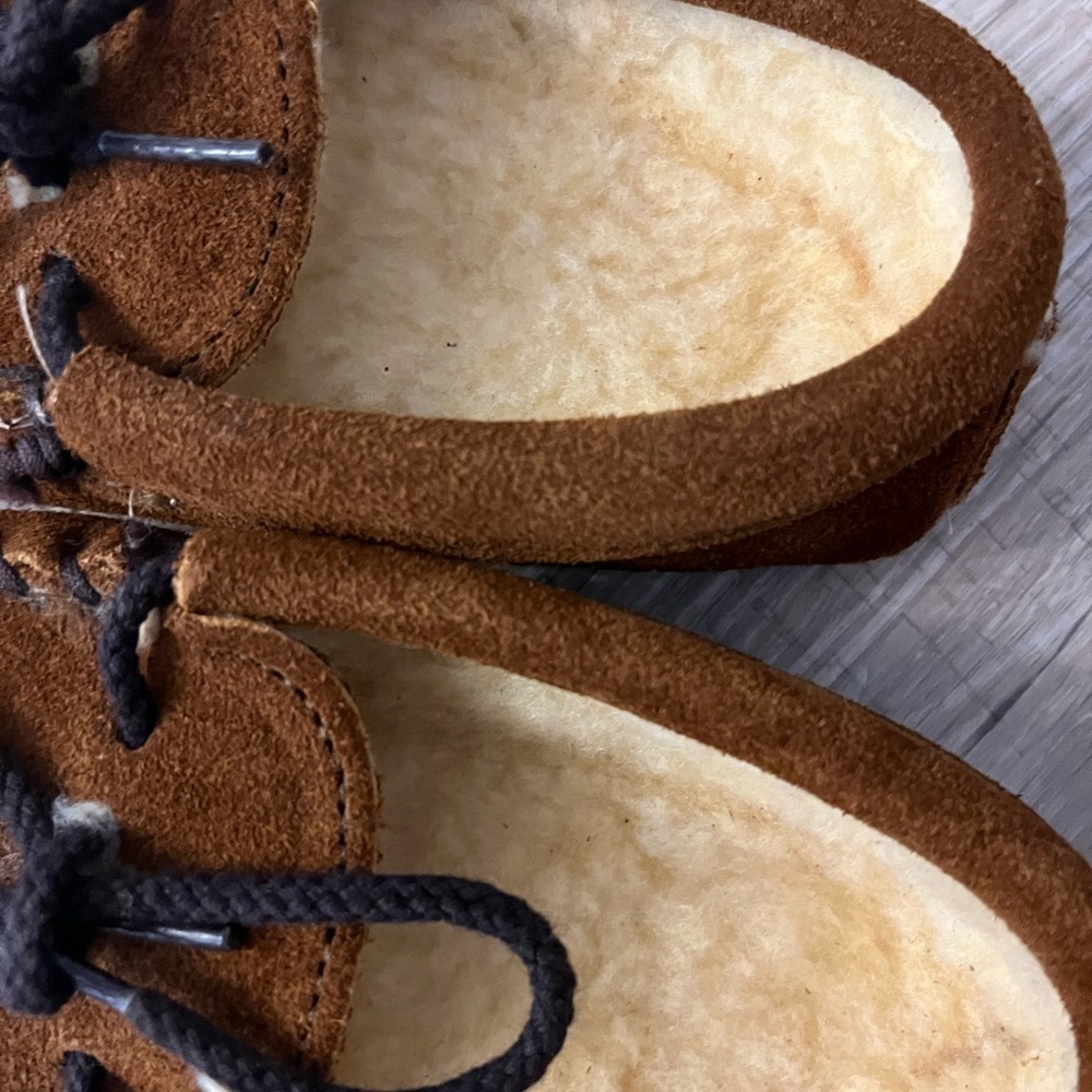 Minnetonka Moccasins Youth 9 - Picture 3 of 5